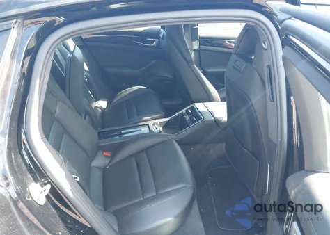 2019 Porsche Panamera E-Hybrid 4 z USA, uszkodzony, nr VIN WP0AE2A78KL123320